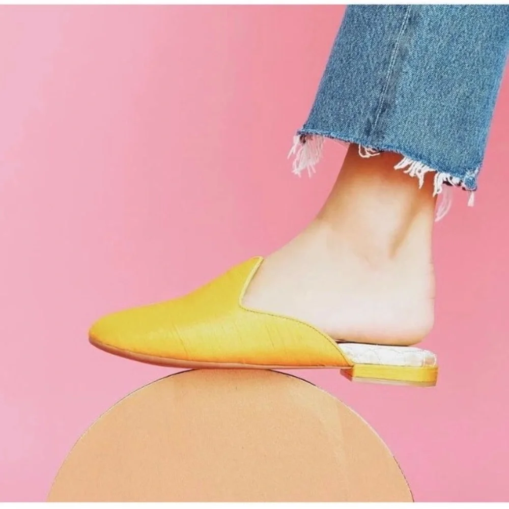 Birdies Yellow Satin Slide in size 7.5 - Picture 1 of 8